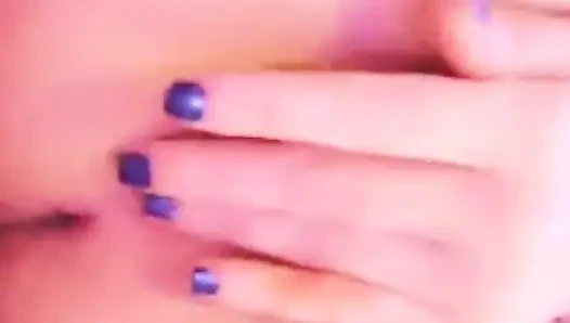 Тунишская жесткая мастурбация киски