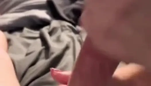Üvey annem ev işlerimi bitirdikten sonra beni mastürbasyon yapıyor, ücretsiz kullanım