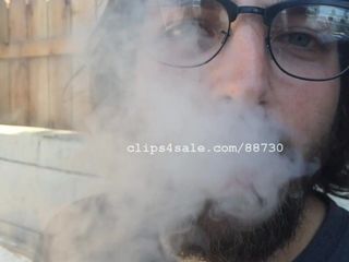 Fetish merokok - merokok perjalanan