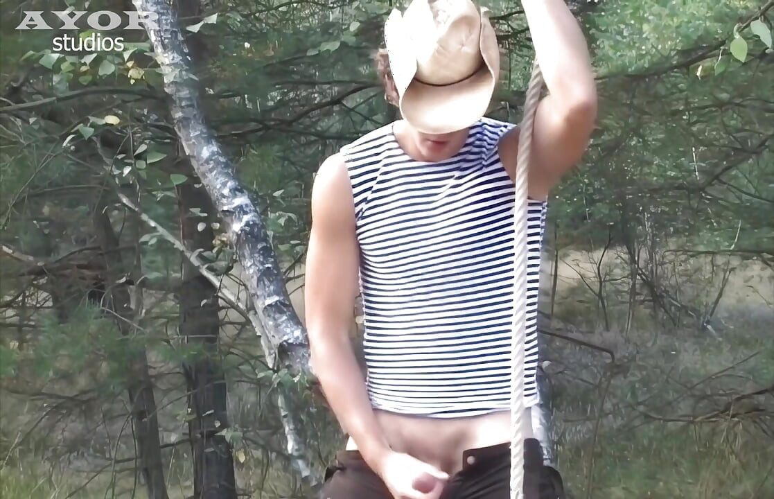 Chad เปลี่ยนสถานที่และส่งนักวิ่งไปปีนเชือกแก้ผ้า