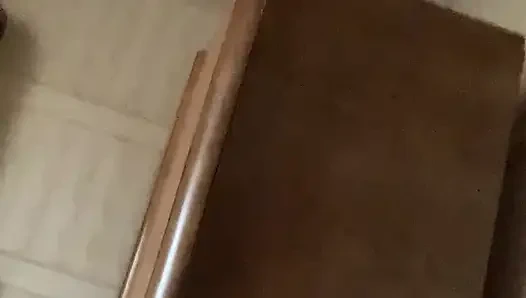 Ich weiß, dass du hungrig nach meinen titten bist