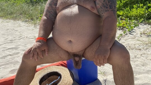 OLD GRANDPA CHUB DADDY BEAR NUDE BEACH