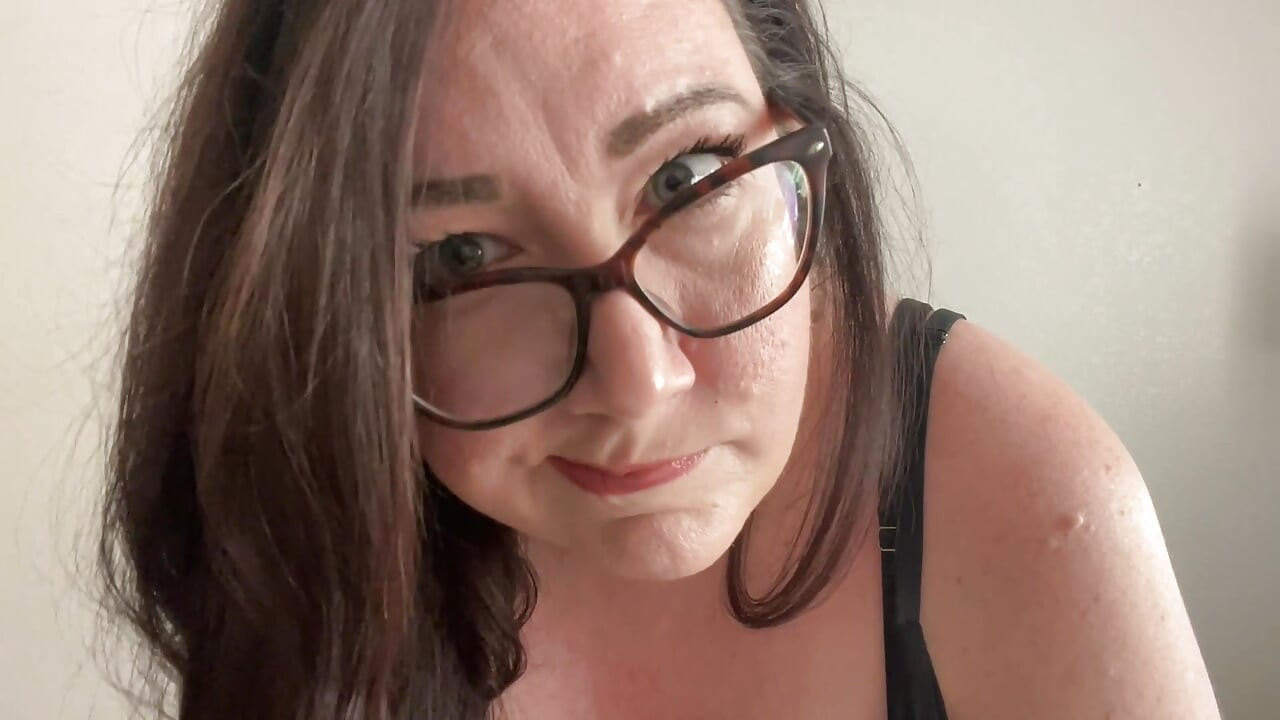 StepMommy gives your first handjob