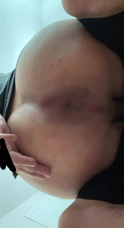 gay showing off ass and fingering