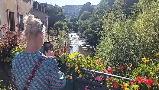 Schöne Blonde Ehefrau Nackt, Bad, Footjob