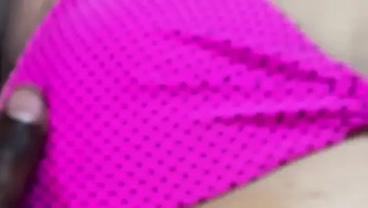 Сегодня массажистка сжала сиськи Прии и выдала ей полный фол.