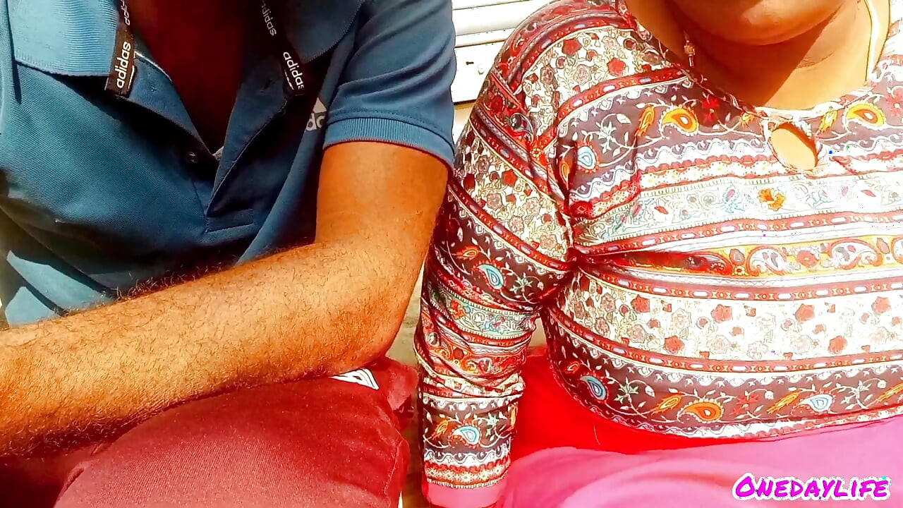 Tamil vrouw strandzijde openbare seks open seks Tamil vuile praat