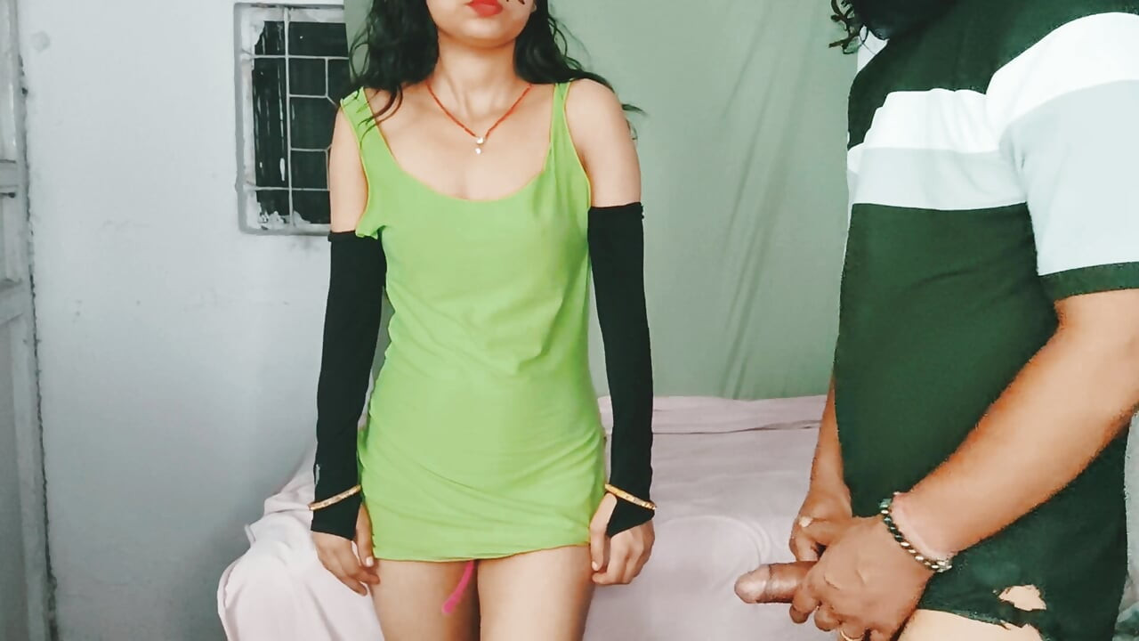 stepbrother Super hot desi chainese girl sucking and fucking on store room hindi audio