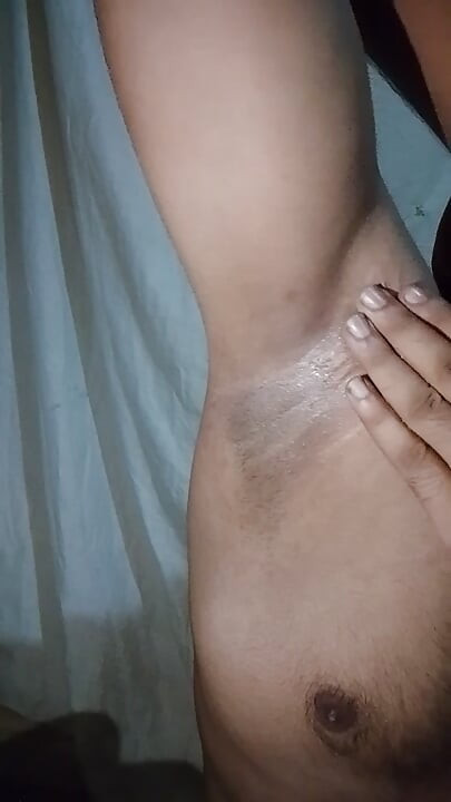 Armpits Playing