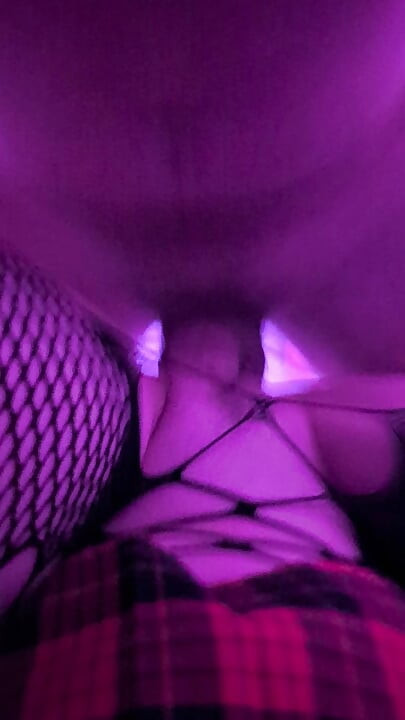 Cô vợ nóng bỏng bị nện sâu trong phong cách truyền giáo và doggy đầy đam mê - ướt át & rên rỉ lớn!