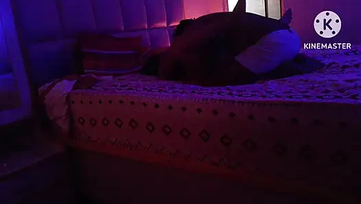 Yeni evli yenge başka bir adamla yatak odası