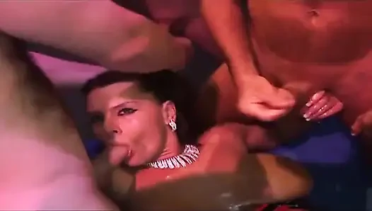 Mature Brunette Stretched Wide in Sloppy Group Fisting Frenzy