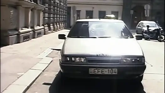 Schöner blonder arschfick in dogging-position ... in den mund kommen
