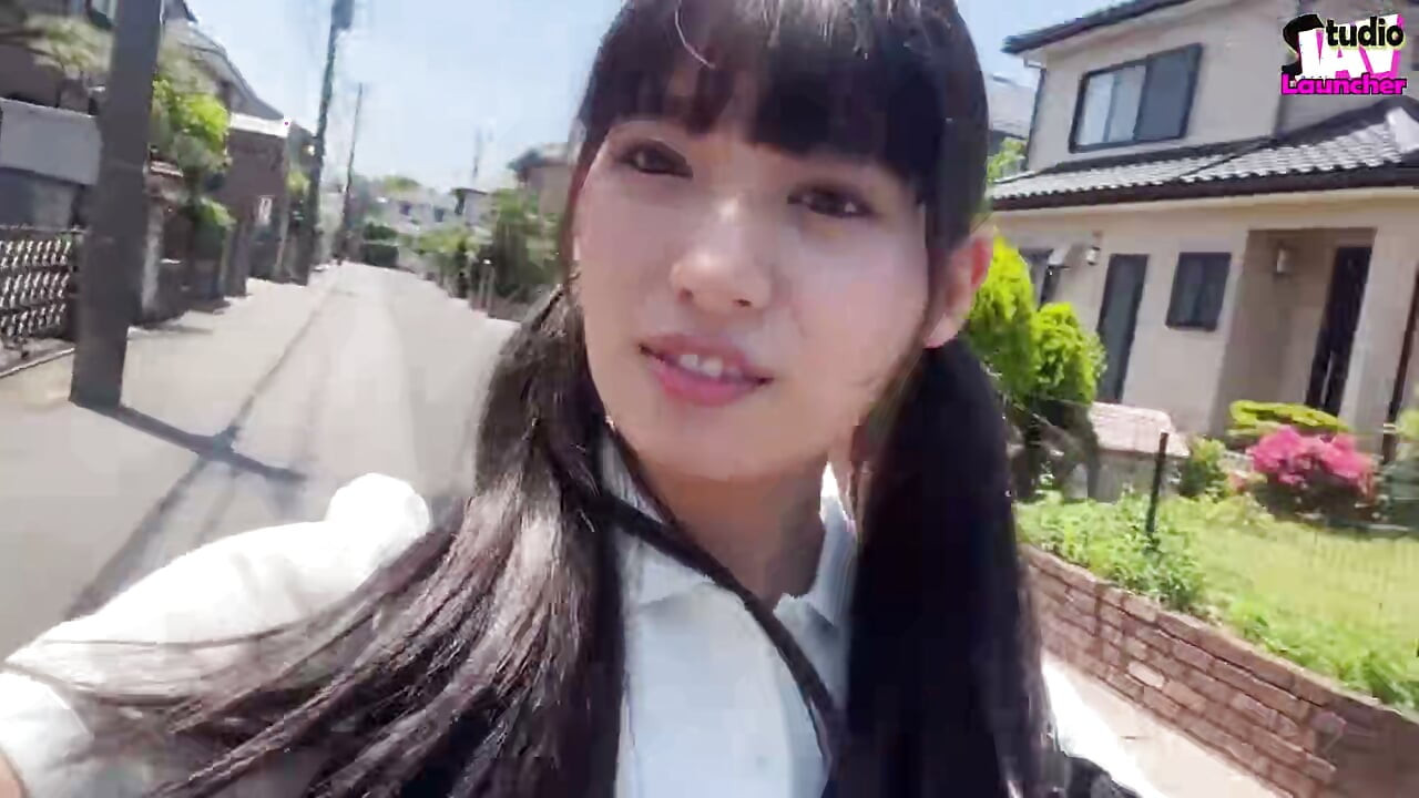 Public Self-play - a True Ona-girl Records Her Quiet Peak on a City Walk Chapter-4