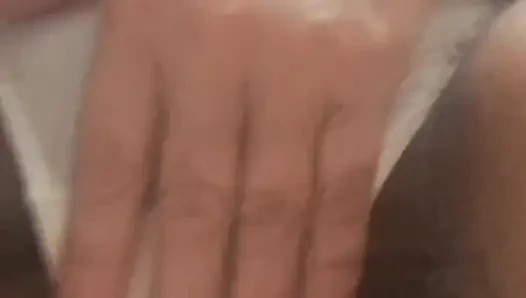 Üvey annenin ıslak külotu