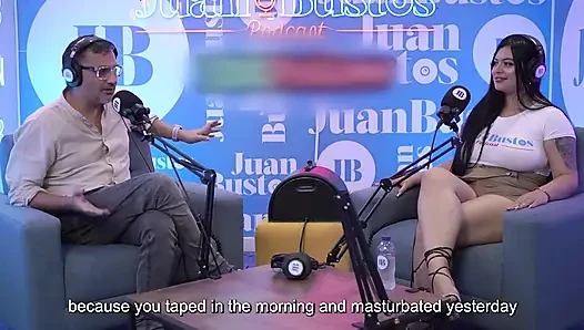 Natürliche milF Antonella Jones fickt einen bbc in einem heißen Podcast