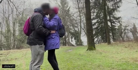 Lollolara91 - Pumpe im wald -