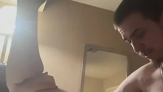 Üvey erkek kardeşim amcığımın içine dalıyor