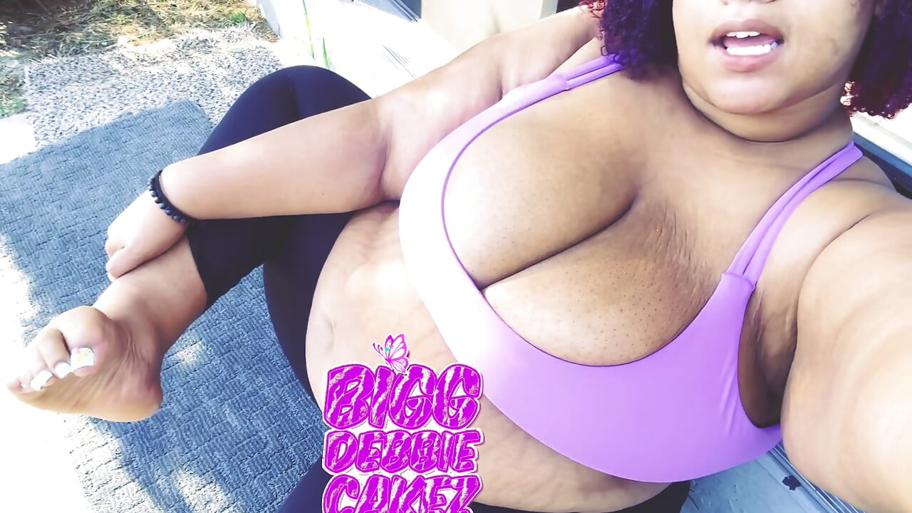 pretty bbw showing off her goodies