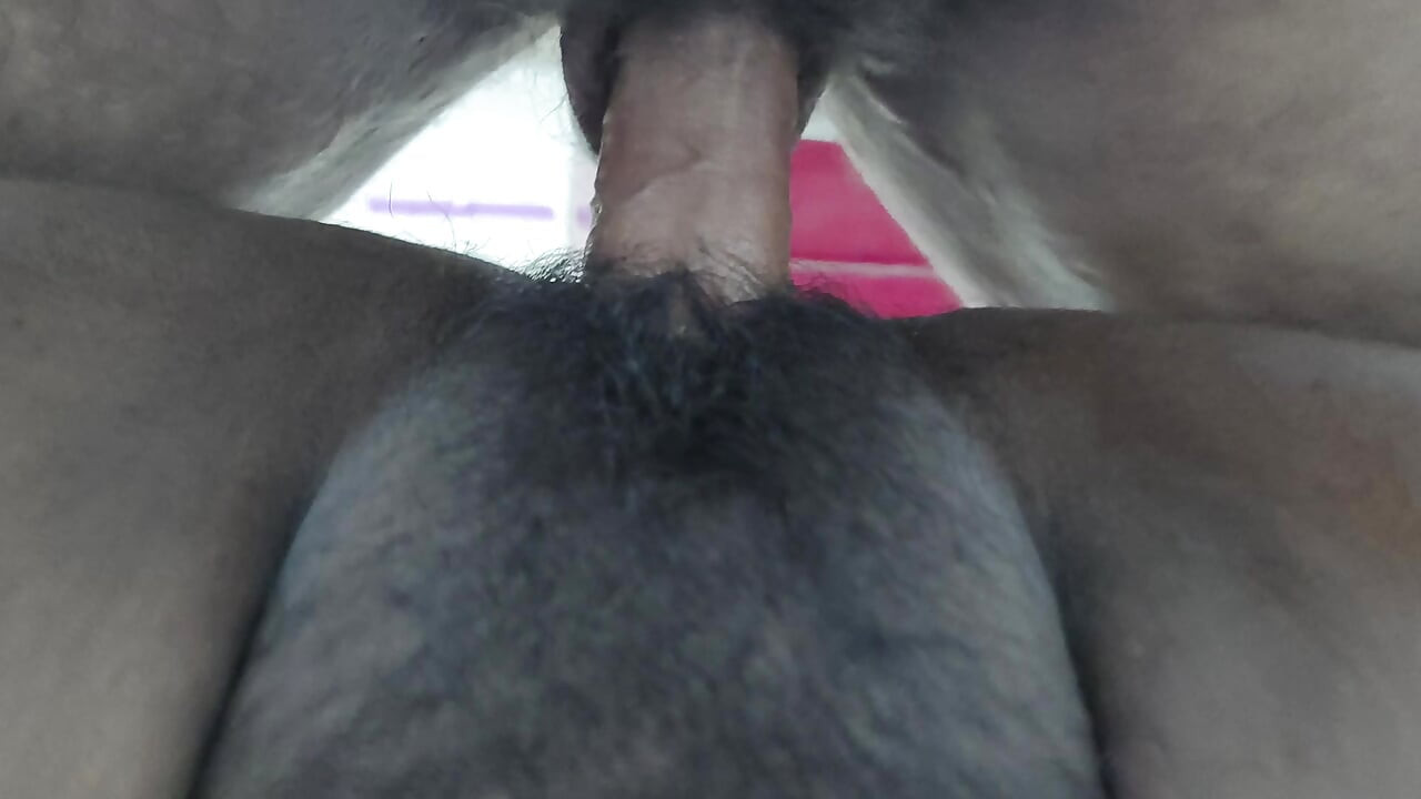 Bhabhi ki garam chut me garam lund dall diya