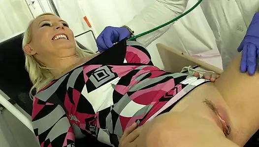 Azgın komşum - komşunun sinsi sürtük çiğ sikiliyor ve dolduruluyor