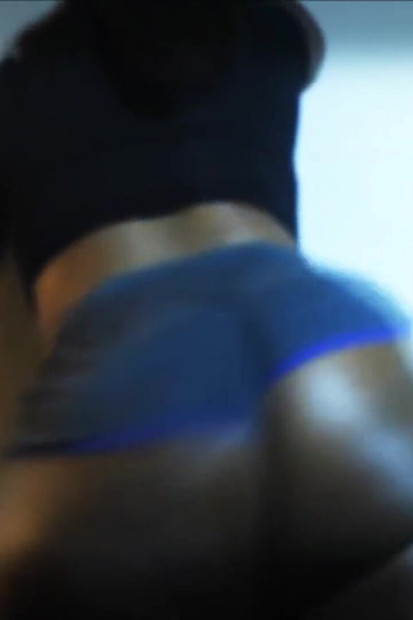 Dirty Diana twerking and dancing