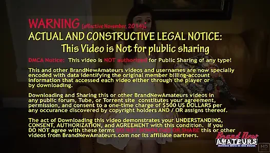 Minyon mürekkepli üniversiteli üniversiteli esmer Katie duvarları ıslak göt yalıyor açgözlü döl yutma!