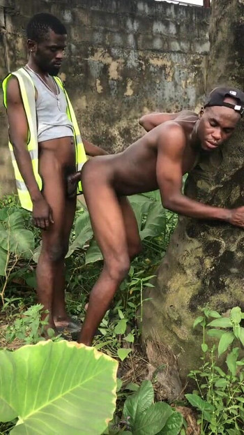 مزارعون عمال يمارسون الجنس | مقطع 1