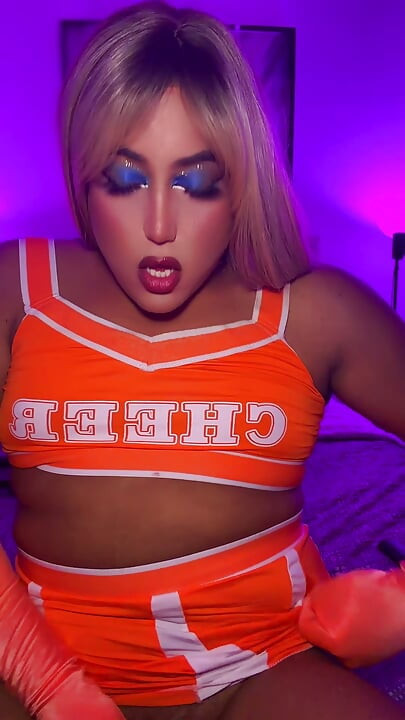 I'm a sexy cheerleader