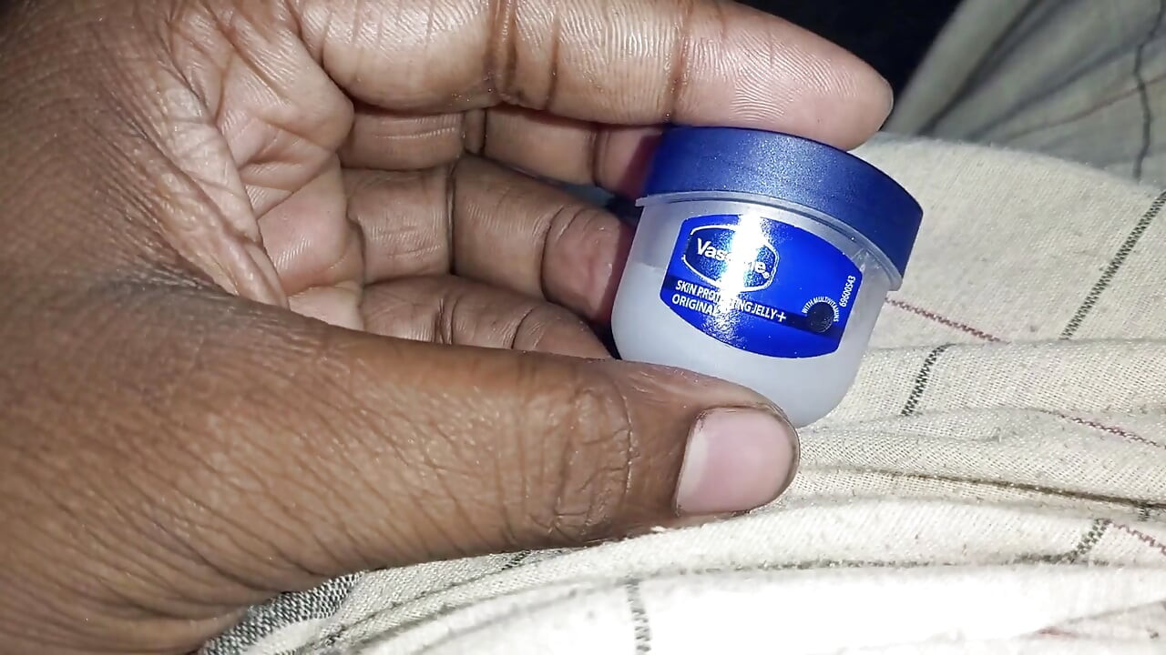 Индийский паренек-гей, масляный массаж киски