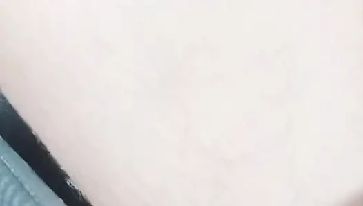 Arabada seksi curlisita'nın parmaklama (sıkı amcık bakış açısı)