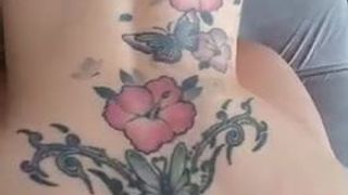 Buceta tatuada fodida