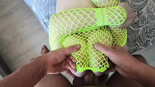 Siswi nakal dengan toket besar ini dientot habis-habisan sama kontol besar sampai matanya menganga lebar