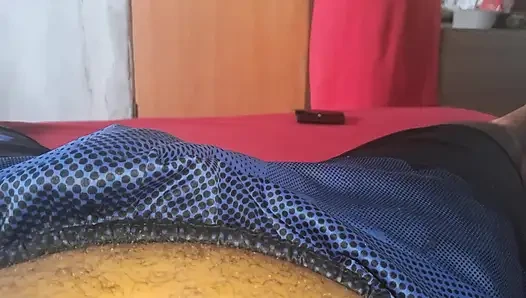 Buna inanamıyorum! Ateşli üvey annem büyük göt ve büyük memeli yarağım