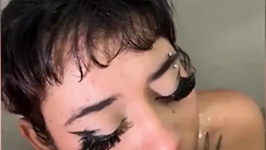 Готическую телочку трахнули