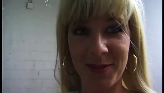 Blonde slut sucking schlong in pov video