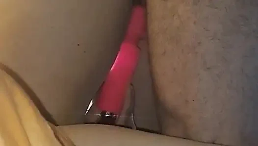 Onun poposunu sikiyorum, vajinasını yiyip boşalıyorum