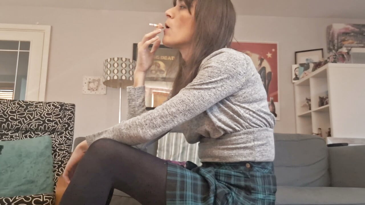 Smoking fetish Chaela Gremory