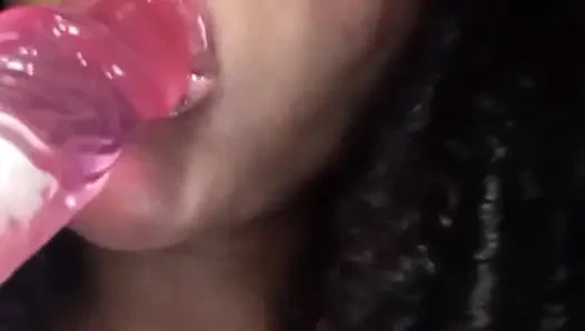 Come with mommy to play