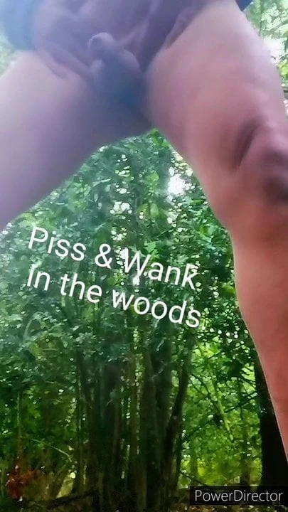 Pisi és wank az erdőben