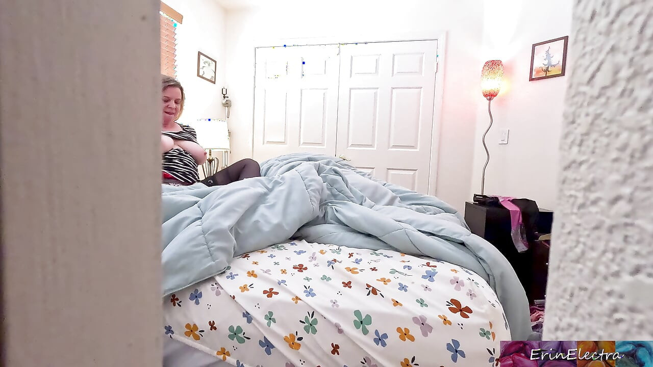 she invites his penis to cum inside when stepson is caught peeping