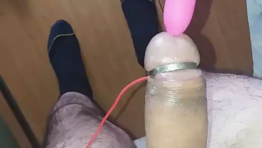 Mit Strom und Vibrator