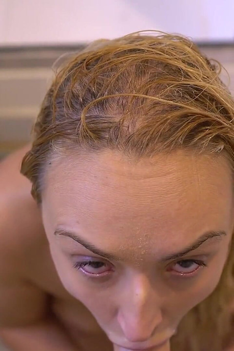 Amber Deen - Shower Antics