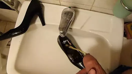 çiş içinde hanımları siyah croco yüksek topuk