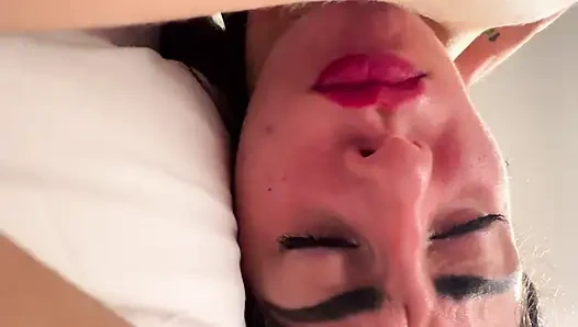 Amaya Castro Bekommt Mehrere Orgasmen, Während Sie Auf Meinem Riesigen Schwanz Springt