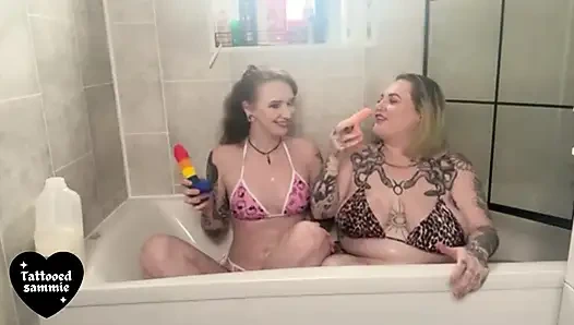 Развлечение со плашкой с Bambi