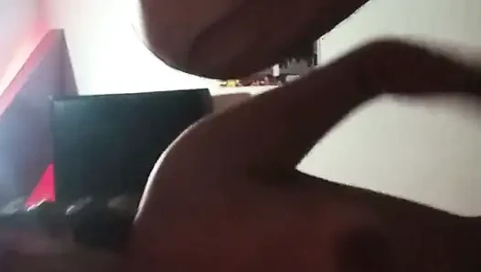 Misyoner pozisyonunda aşırı yasal büyük şişman genç yarakla sikiliyor