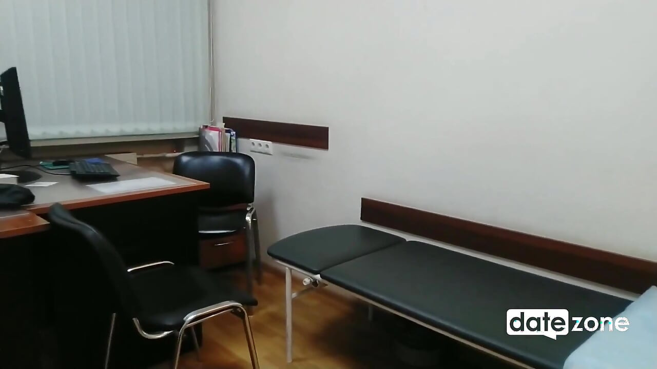 Enquanto isso, no Escritório do Médico ...