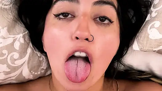Hungover Pakistani Slut Gets a Huge Facial