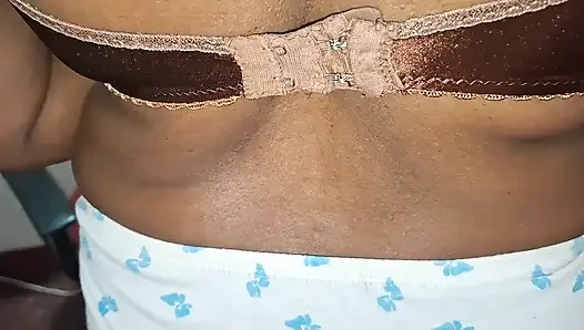 Video Terpanas Desi Bhabhi India yang Kesepian
